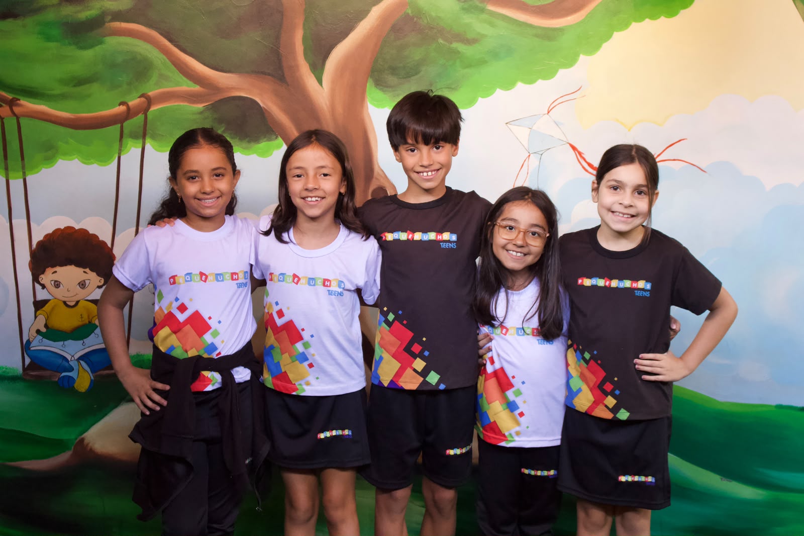Estudantes da Escola Pequenuchos reunidos